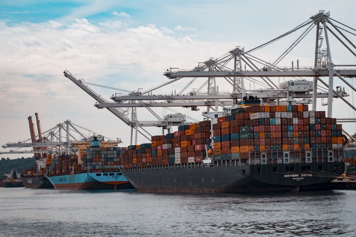 Heavy machinery logistics