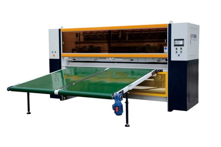 HC-QG-C Conveyor Panel Cutting Machine